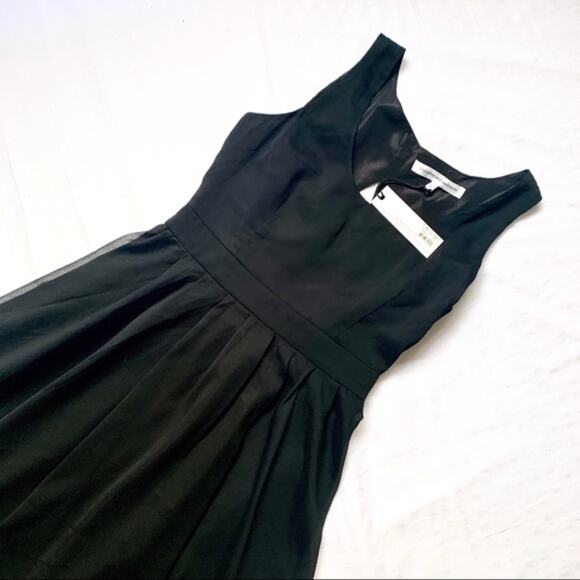 CUPCAKES & CASHMERE LBD Mini Dress Cocktail Black Size 2 Sleeveless Fit & Flare - Picture 5 of 7